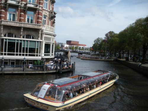 tour boat, Amstel River, Muziektheater in Amsterdam
